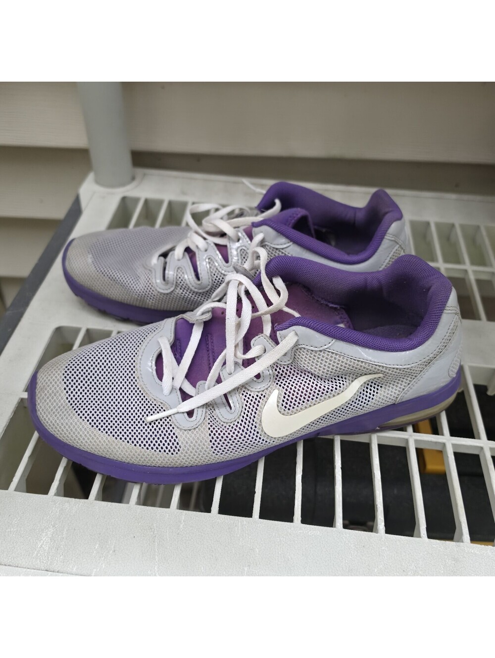 Nike Air Max Fusion Womens Size 10.5 Gray Purple Running Athletic Shoes Sneakers
